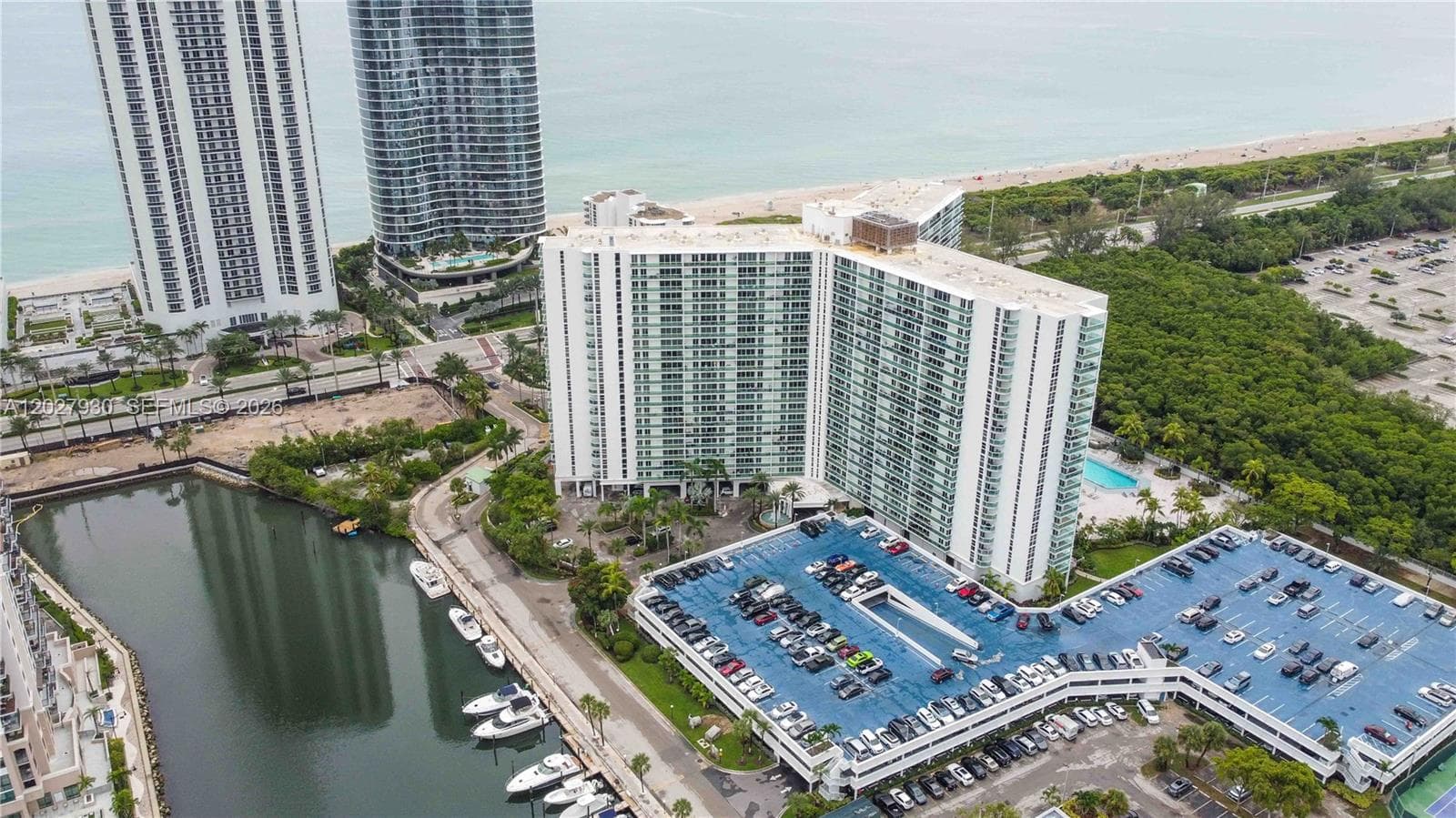 Arlen House East · #2014 in Sunny Isles Beach - Photo 53