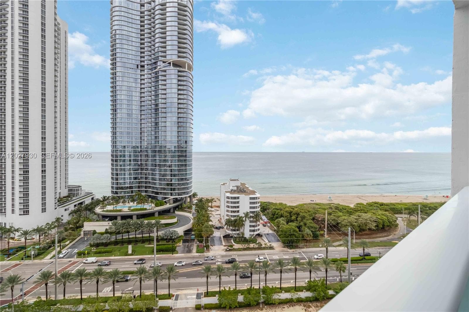Arlen House East · #2014 in Sunny Isles Beach - Photo 32