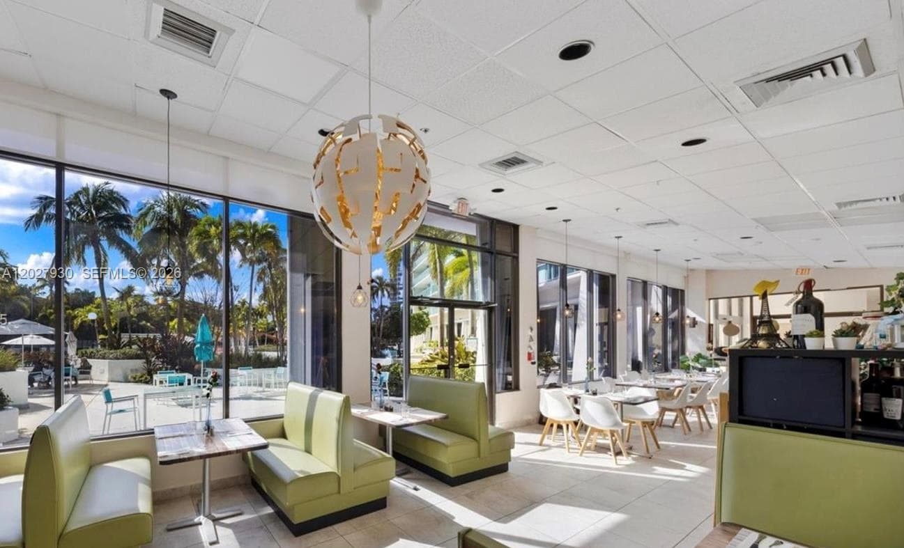 Arlen House East · #2014 in Sunny Isles Beach - Photo 10