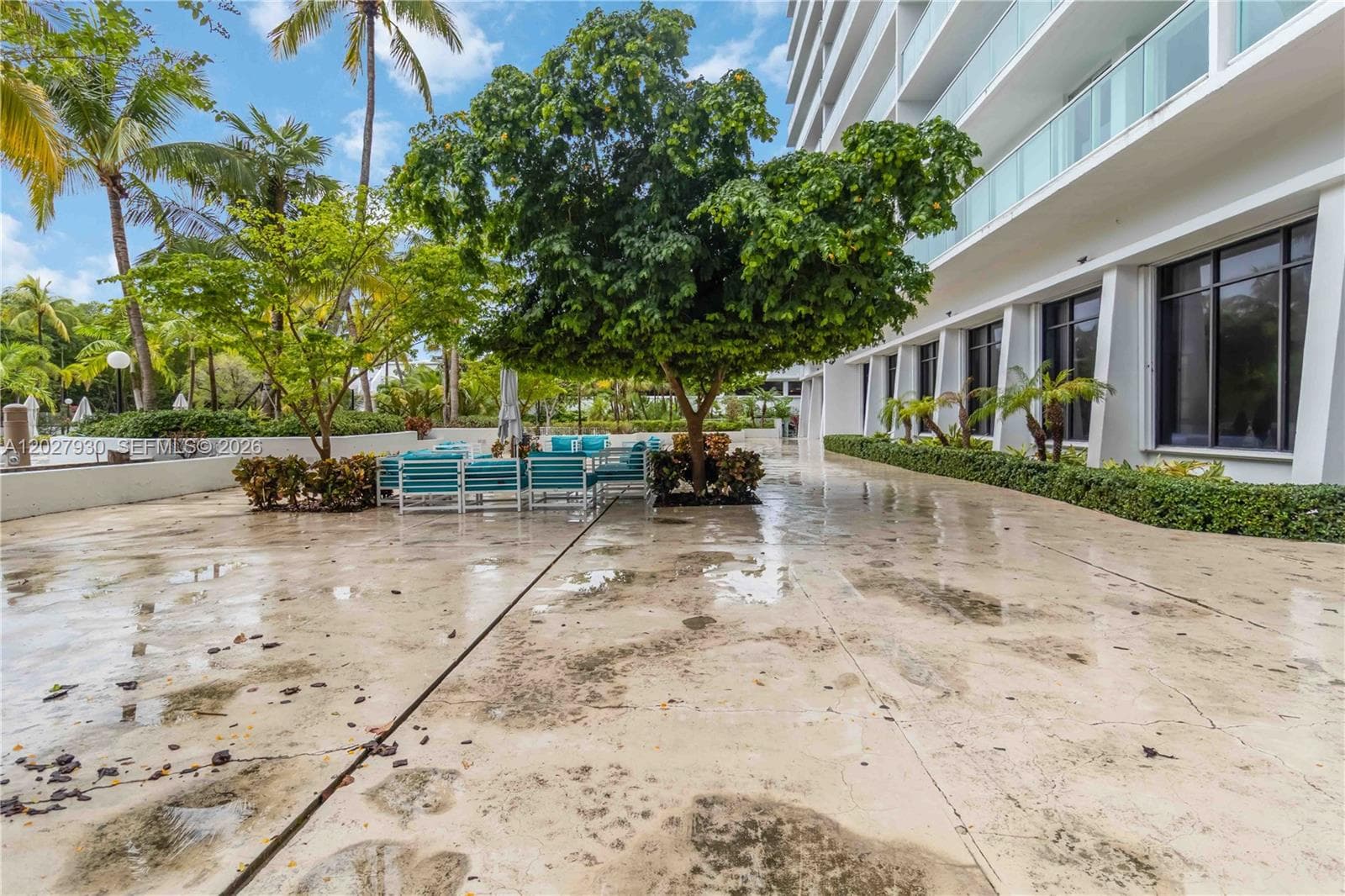 Arlen House East · #2014 in Sunny Isles Beach - Photo 49