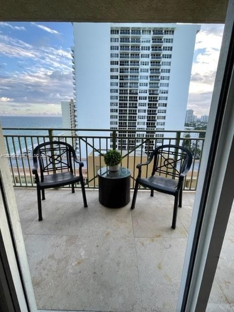 2080 OCEAN DRIVE CONDO · #1207 in Hallandale Beach - Photo 4