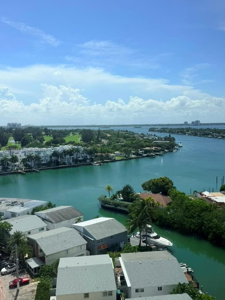 PARKVIEW POINT CONDO · #14D in Miami Beach - Photo 2