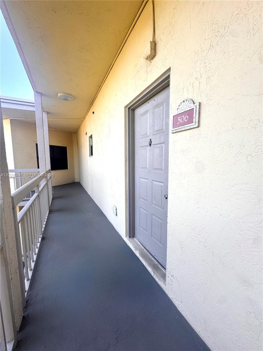 LAS VISTAS AT DORAL CONDO · #506 in Doral - Photo 3