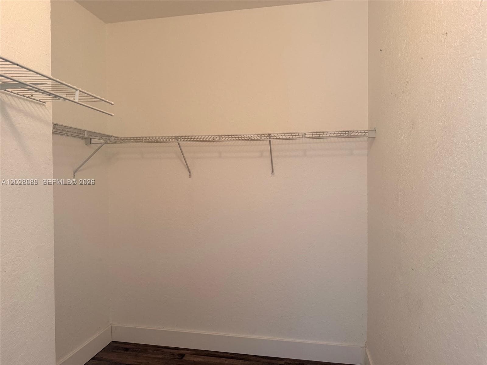 662 NE 21st Ter photo 27