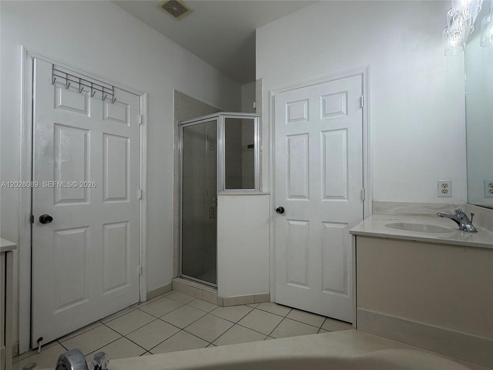 662 NE 21st Ter photo 26