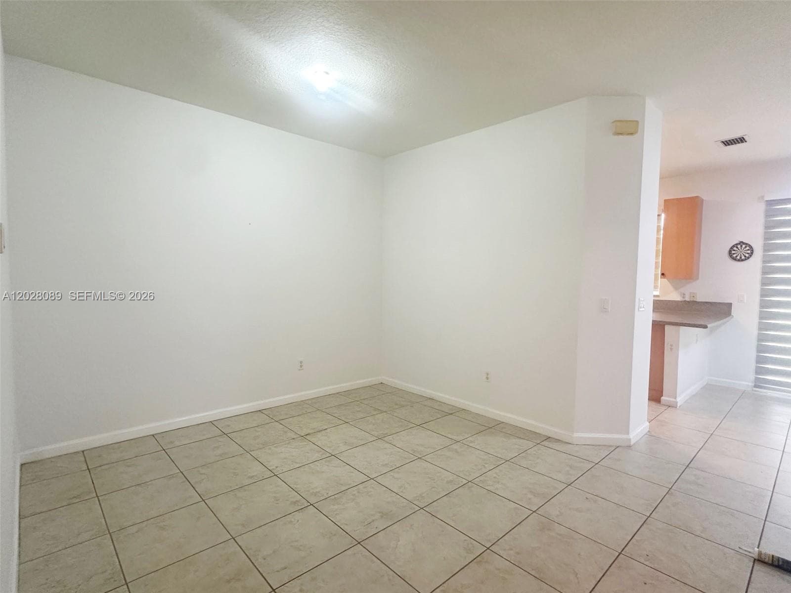 662 NE 21st Ter photo 7