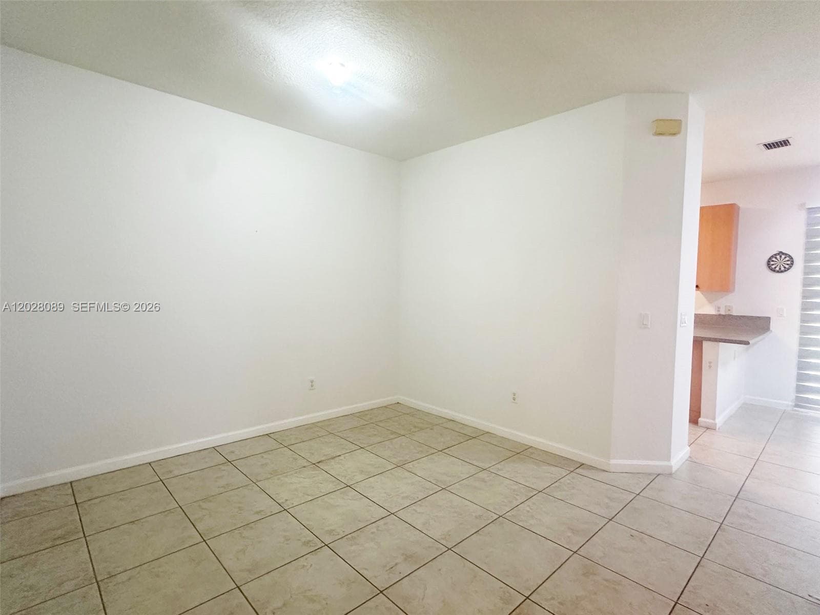 662 NE 21st Ter photo 8