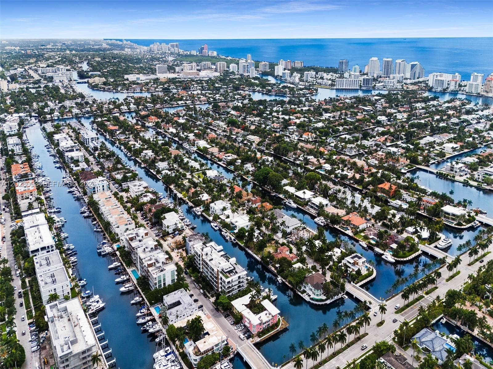 AQUALUNA · #403 in Fort Lauderdale - Photo 41