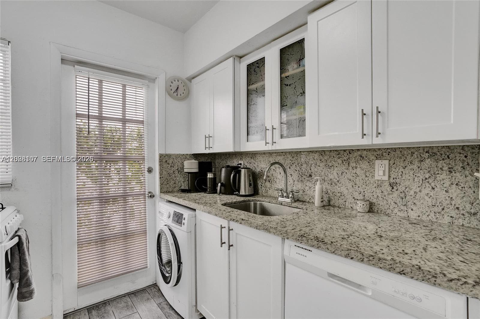 MERIDIAN COURT CONDO · #104 in Miami Beach - Photo 5