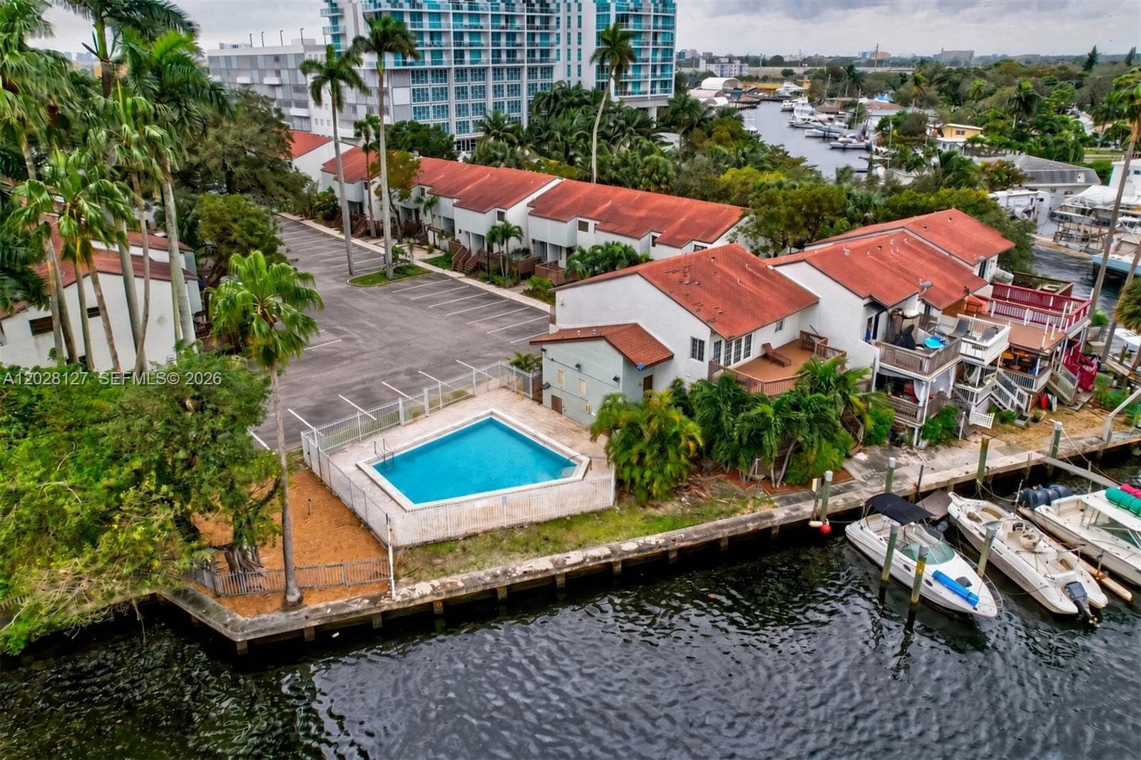 RIVER CLUB TOWNHOUSE COND · #5A in Miami - Photo 41