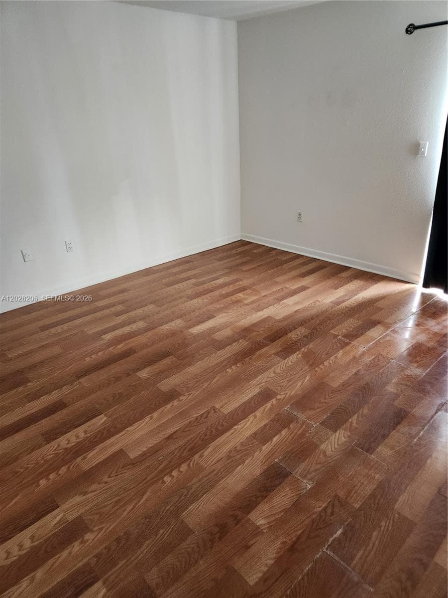 9430 SW 170th St #302 photo 3