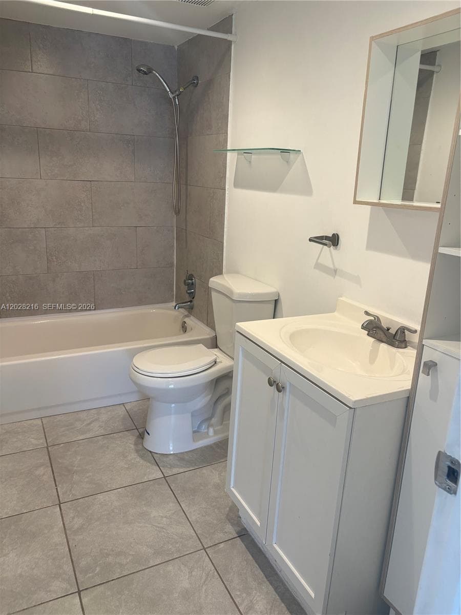 KEYSTONE TOWERS CONDO · #208 in North Miami - Photo 5