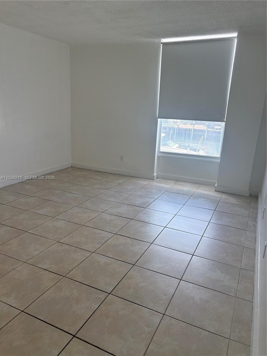 KEYSTONE TOWERS CONDO · #208 in North Miami - Photo 4