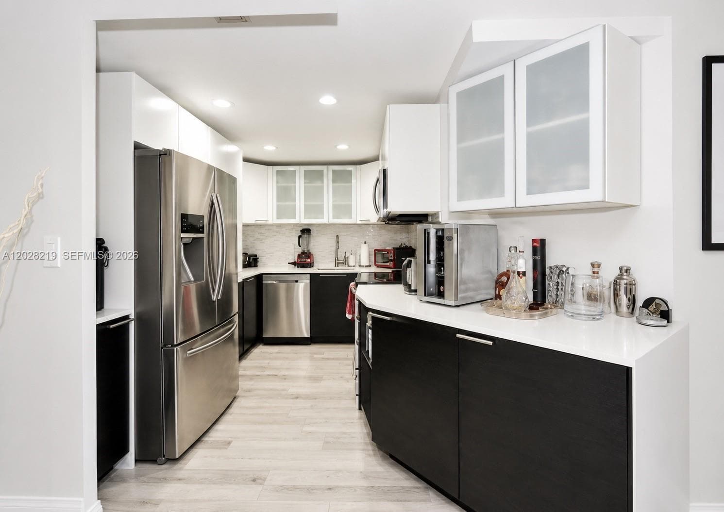 Olympus Condominiums · #1815 in Hallandale Beach - Photo 3