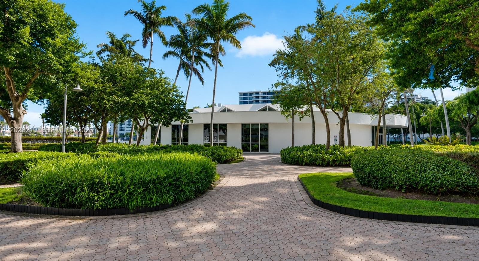 Olympus Condominiums · #1815 in Hallandale Beach - Photo 20