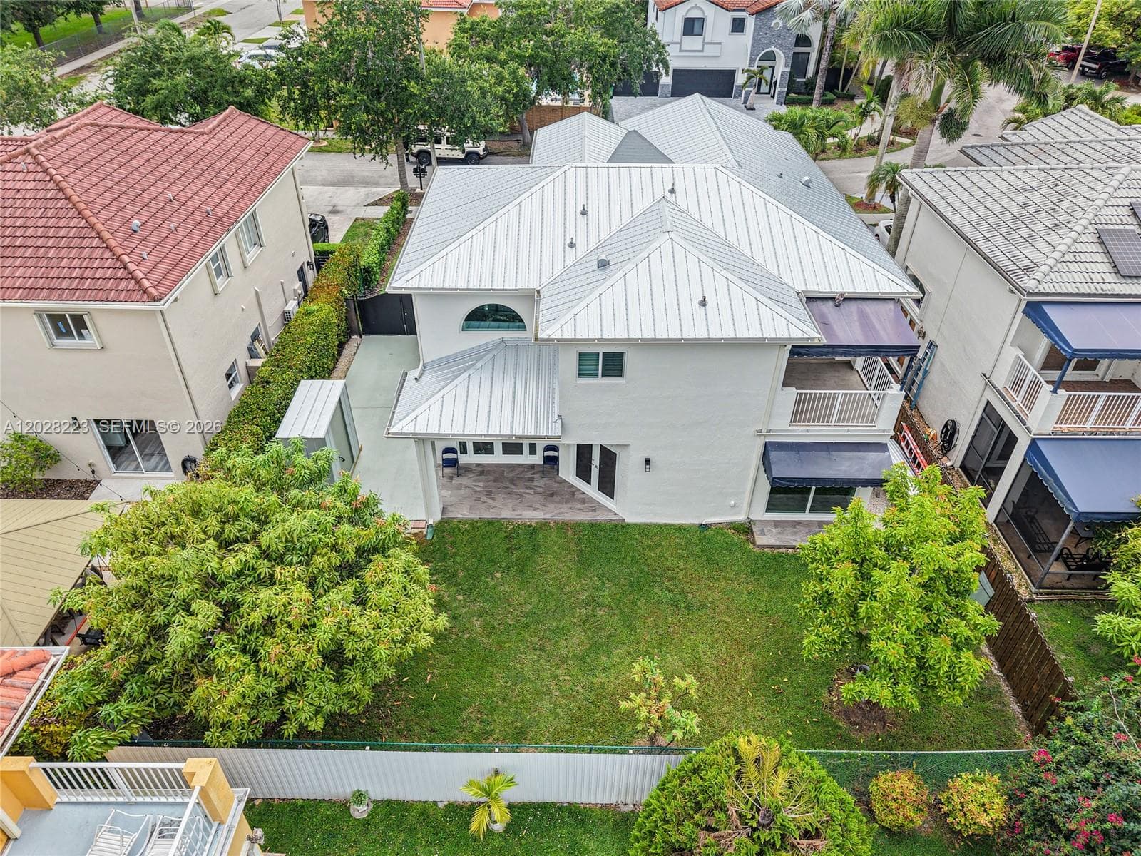 6014 SW 160th Ave photo 46