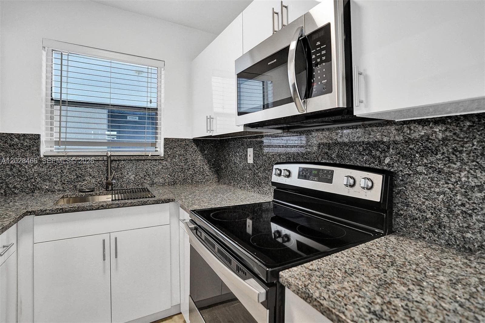 HALLANDALE PARK NO 2 · #105 in Hallandale Beach - Photo 23