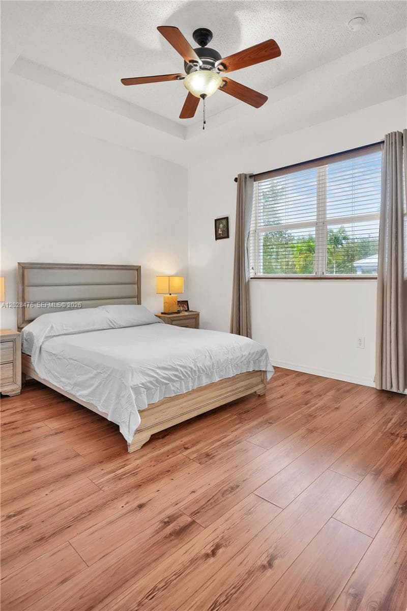 4287 NE 10 ct photo 9