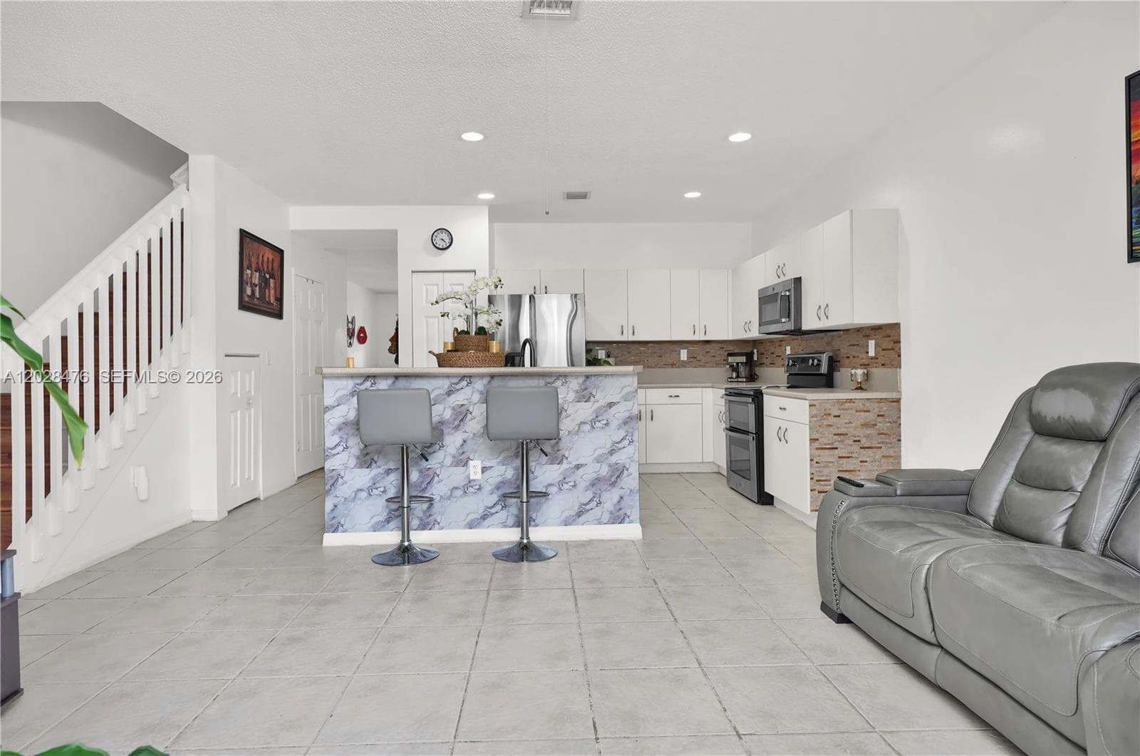 4287 NE 10 ct photo 4