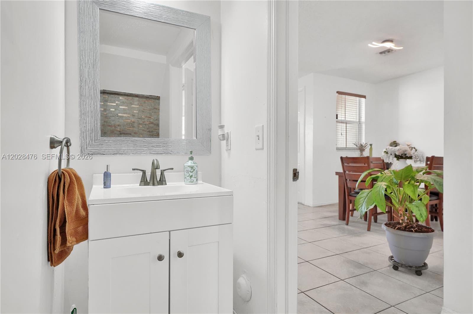 4287 NE 10 ct photo 25