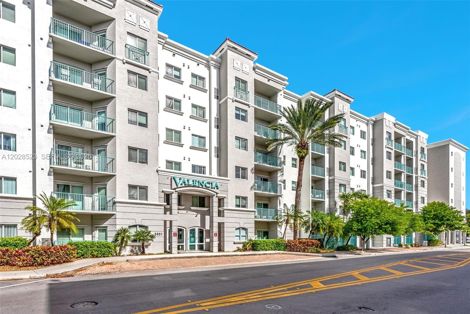 VALENCIA CONDO · #114 in South Miami - Photo 2