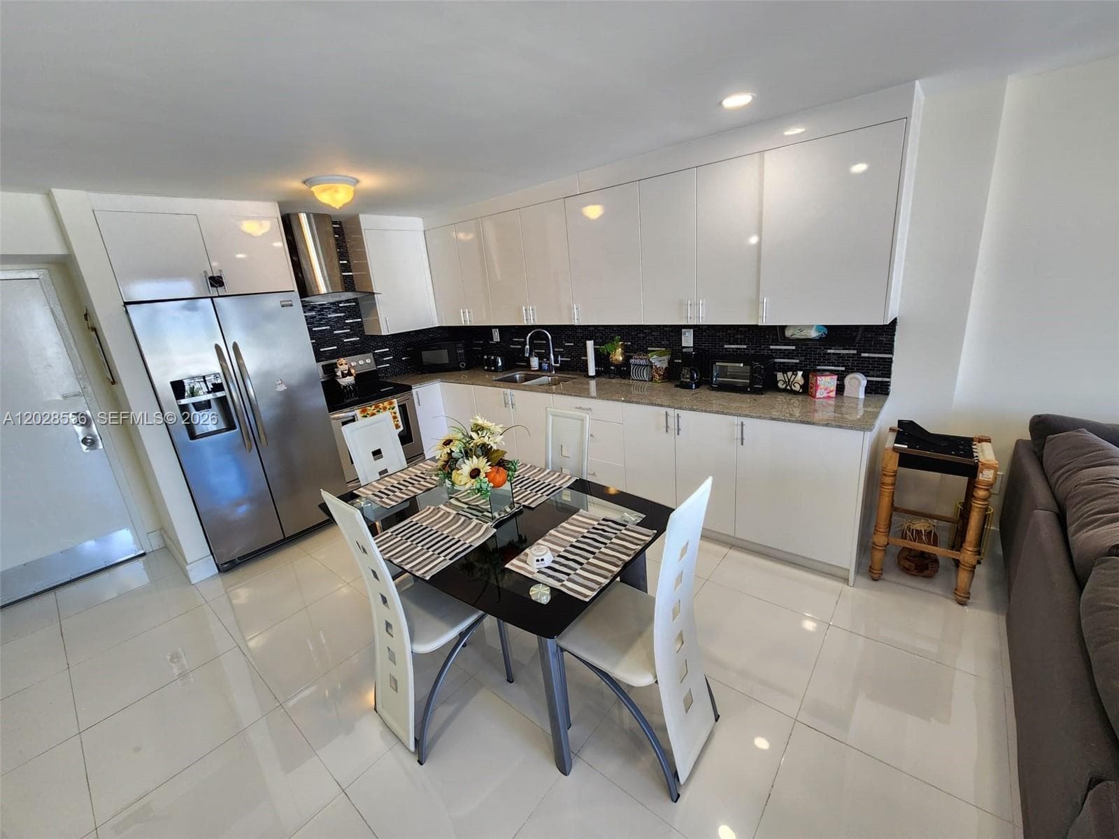 OCEAN POINT CONDO · #602 in Miami Beach - Photo 4