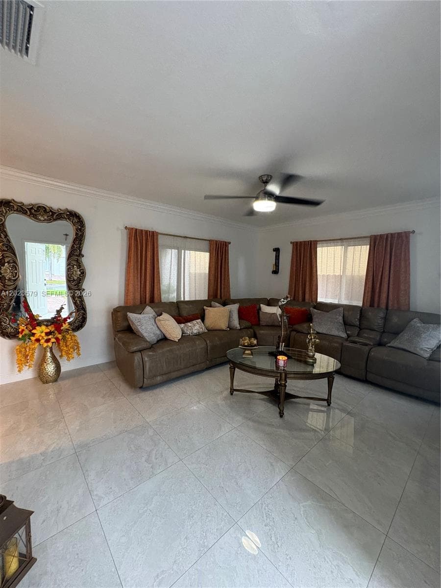 1351 NE 41st Pl #0 photo 2