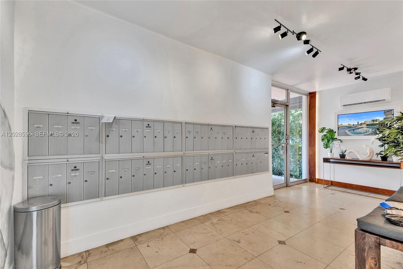 The Knightsbridge · #305 in Miami Beach - Photo 11