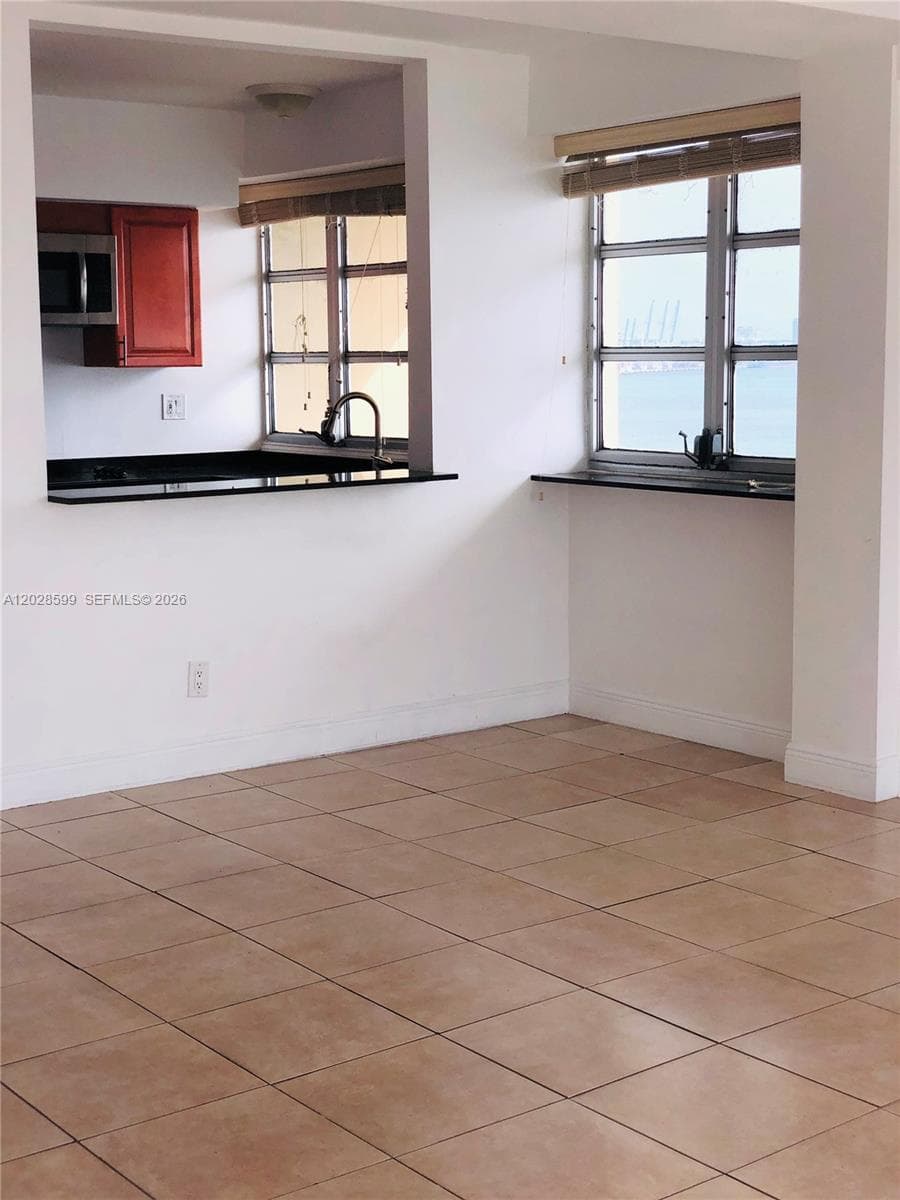 BAYSHORE CO OP INC · #PH-5 in Miami - Photo 8