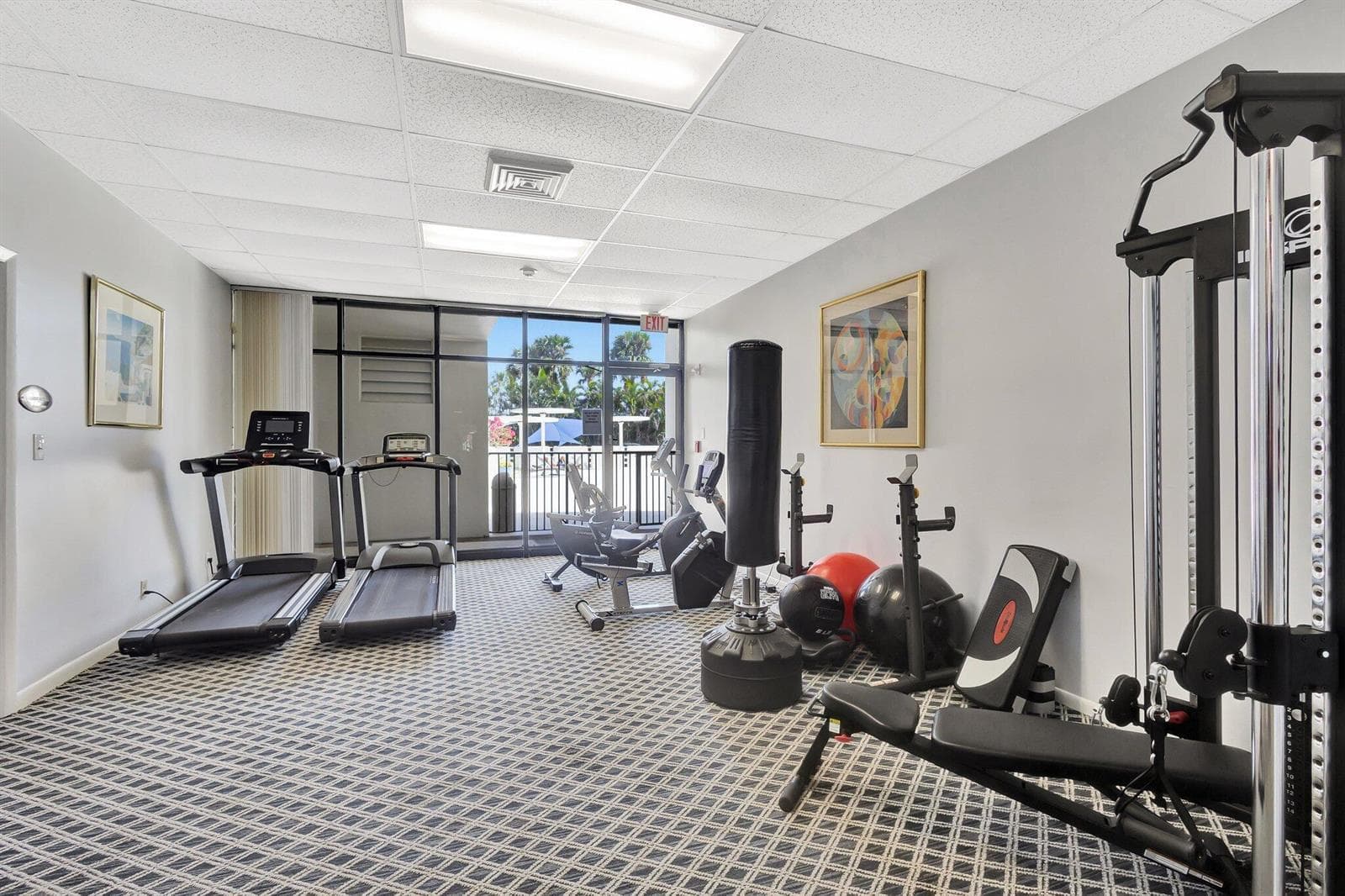 FITNESS CENTER