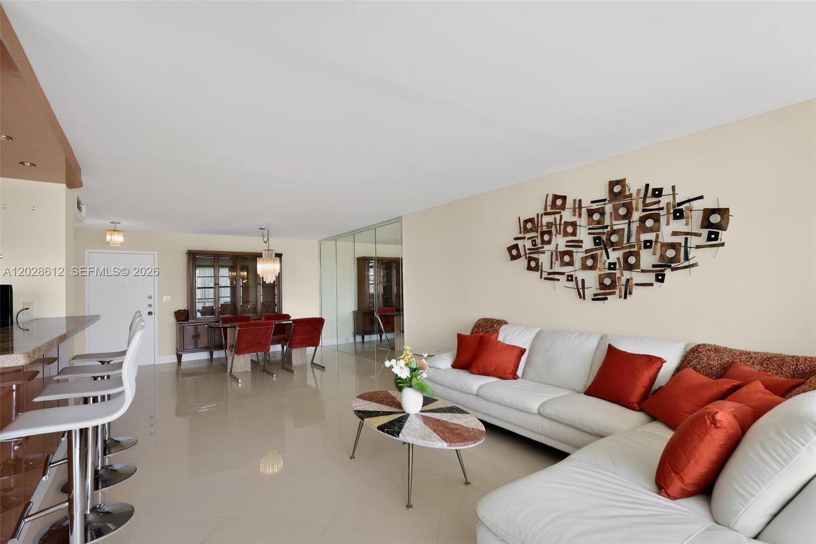 Winston Towers 300 Condo · #902 in Sunny Isles Beach - Photo 2