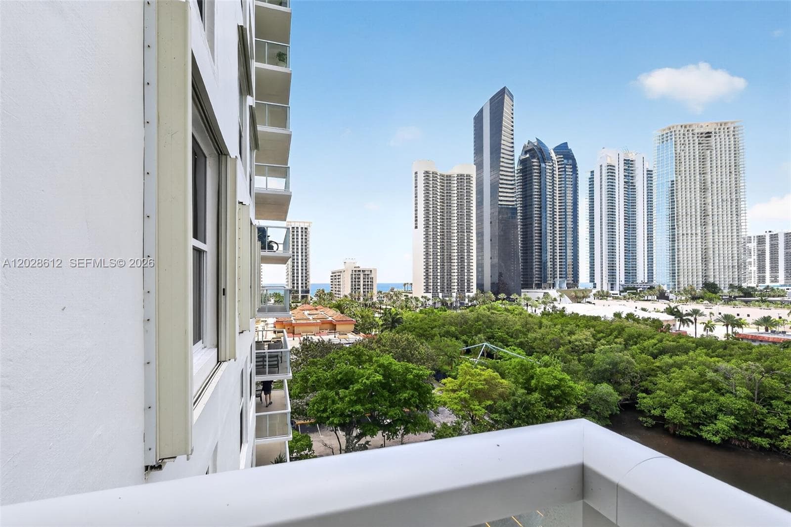 Winston Towers 300 Condo · #902 in Sunny Isles Beach - Photo 6