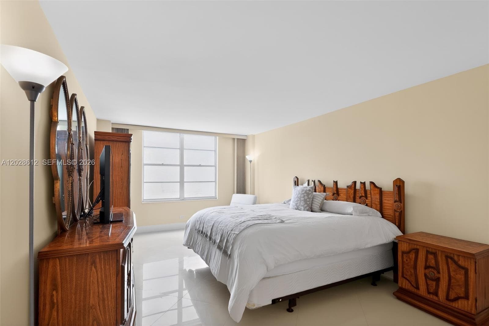 Winston Towers 300 Condo · #902 in Sunny Isles Beach - Photo 16