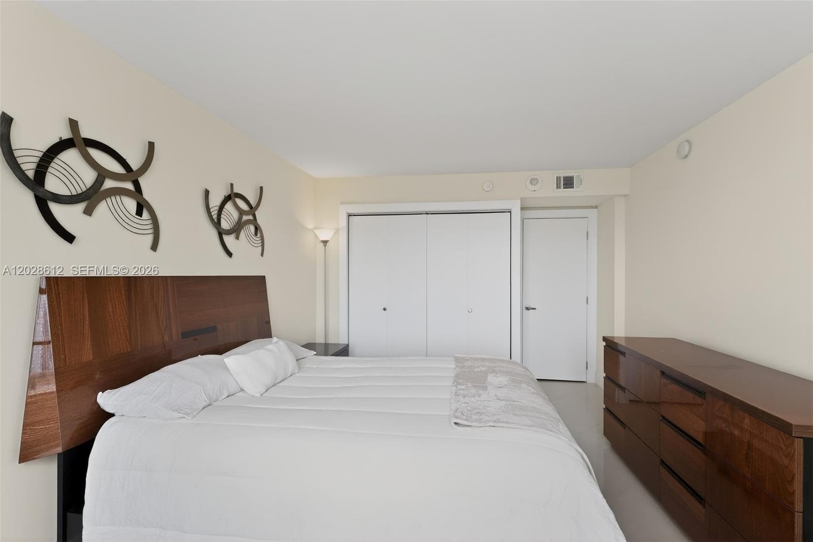 Winston Towers 300 Condo · #902 in Sunny Isles Beach - Photo 20