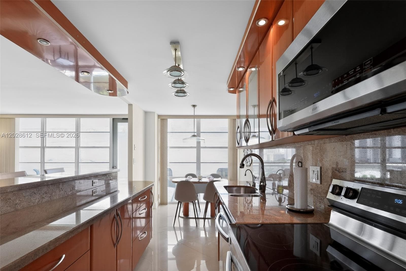 Winston Towers 300 Condo · #902 in Sunny Isles Beach - Photo 9