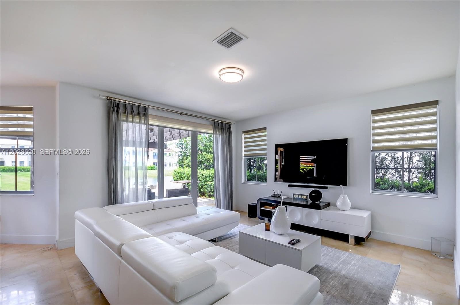 10555 NW 69th Ter photo 23