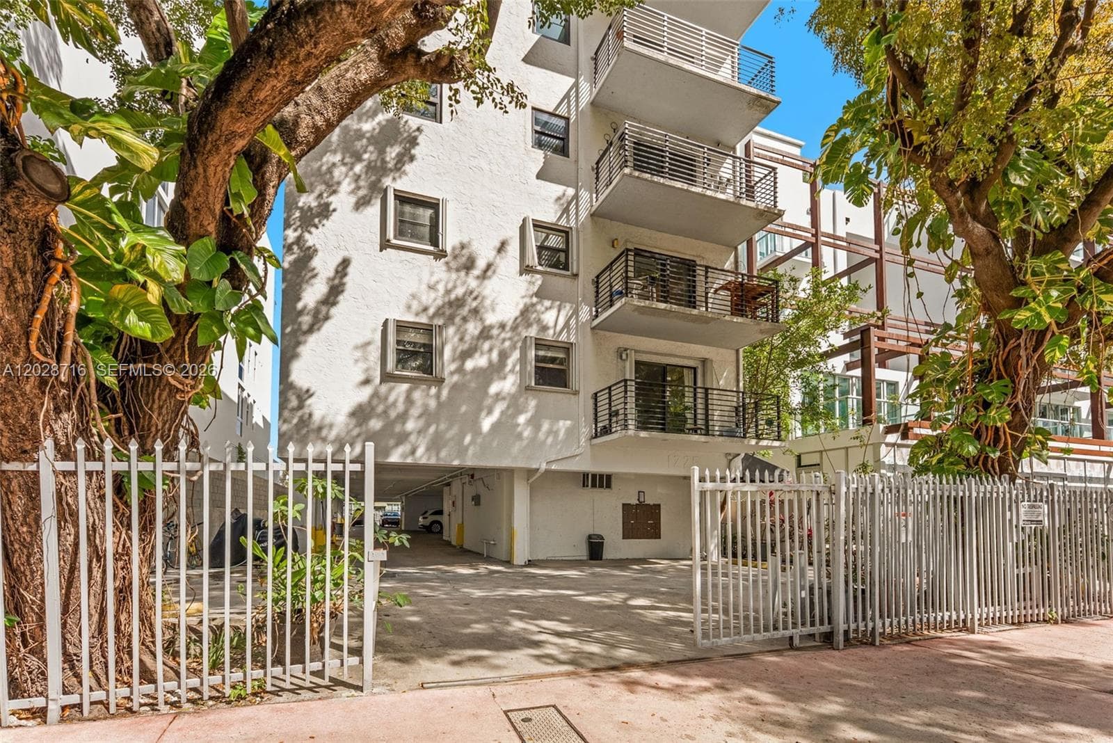 ROYAL WEST CONDO · #503 in Miami Beach - Photo 3