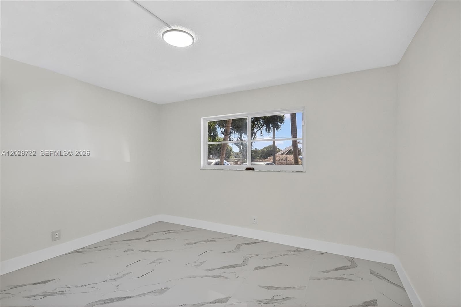 MEADOWBROOK LAKES CONDO · #102 in Dania Beach - Photo 17