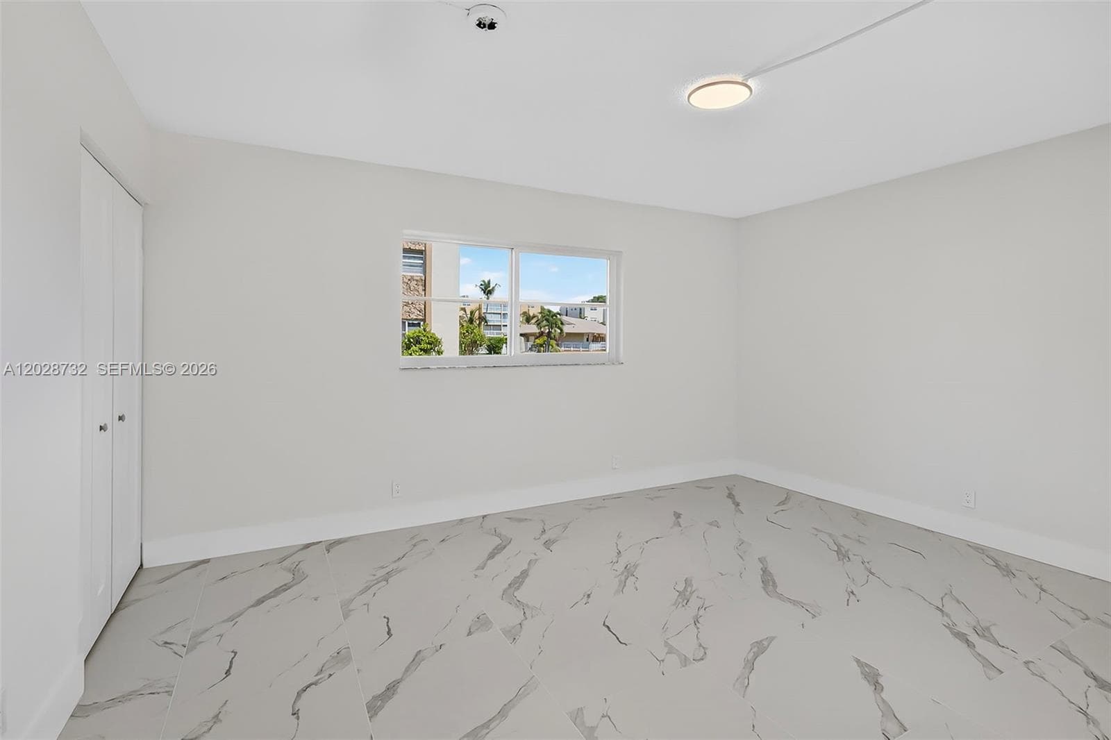 MEADOWBROOK LAKES CONDO · #102 in Dania Beach - Photo 21