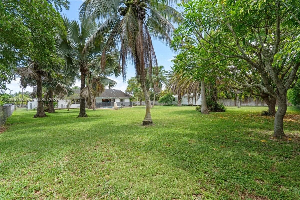 1571 NW 20th St photo 53