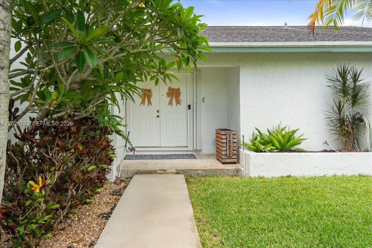 1571 NW 20th St photo 5