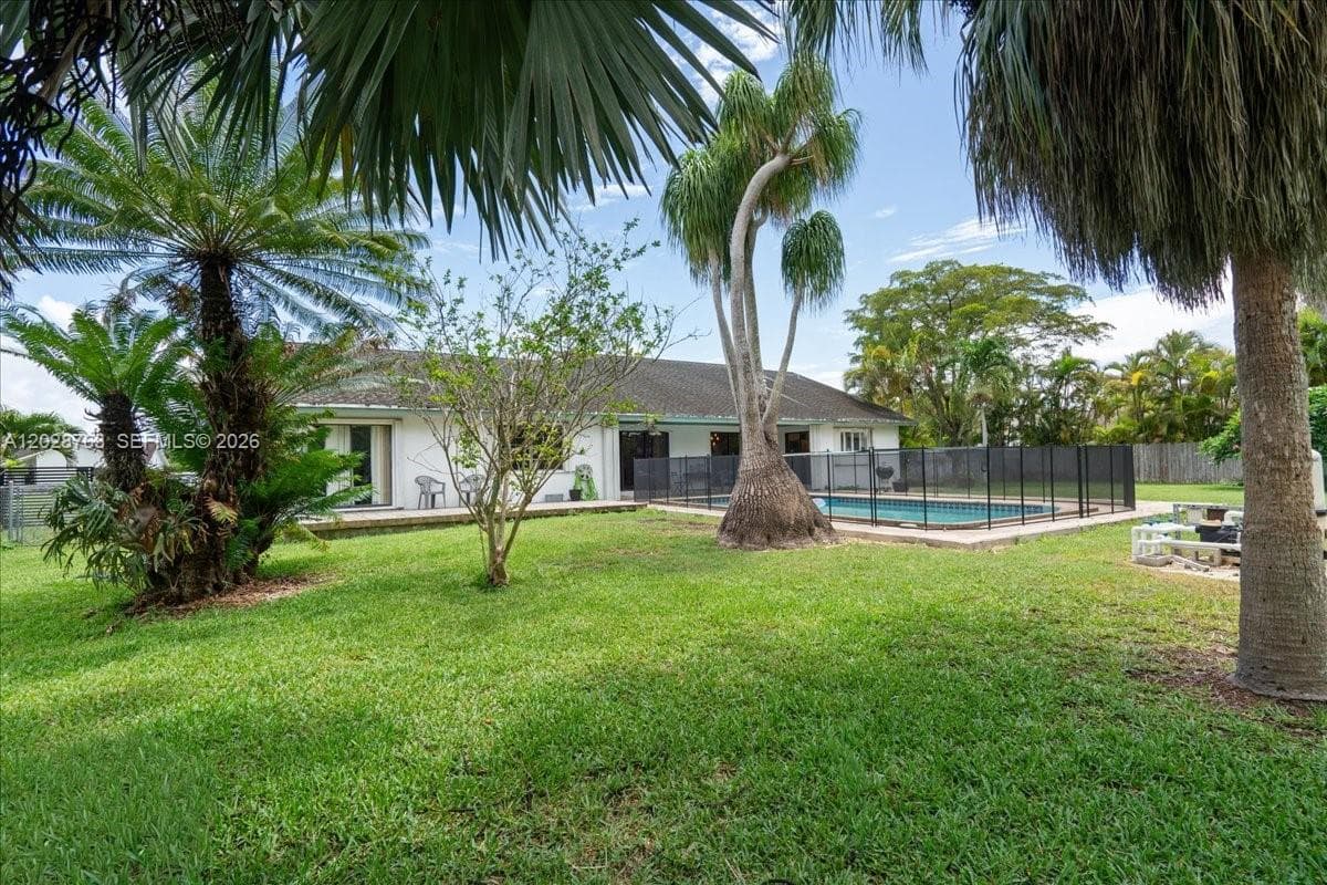 1571 NW 20th St photo 54