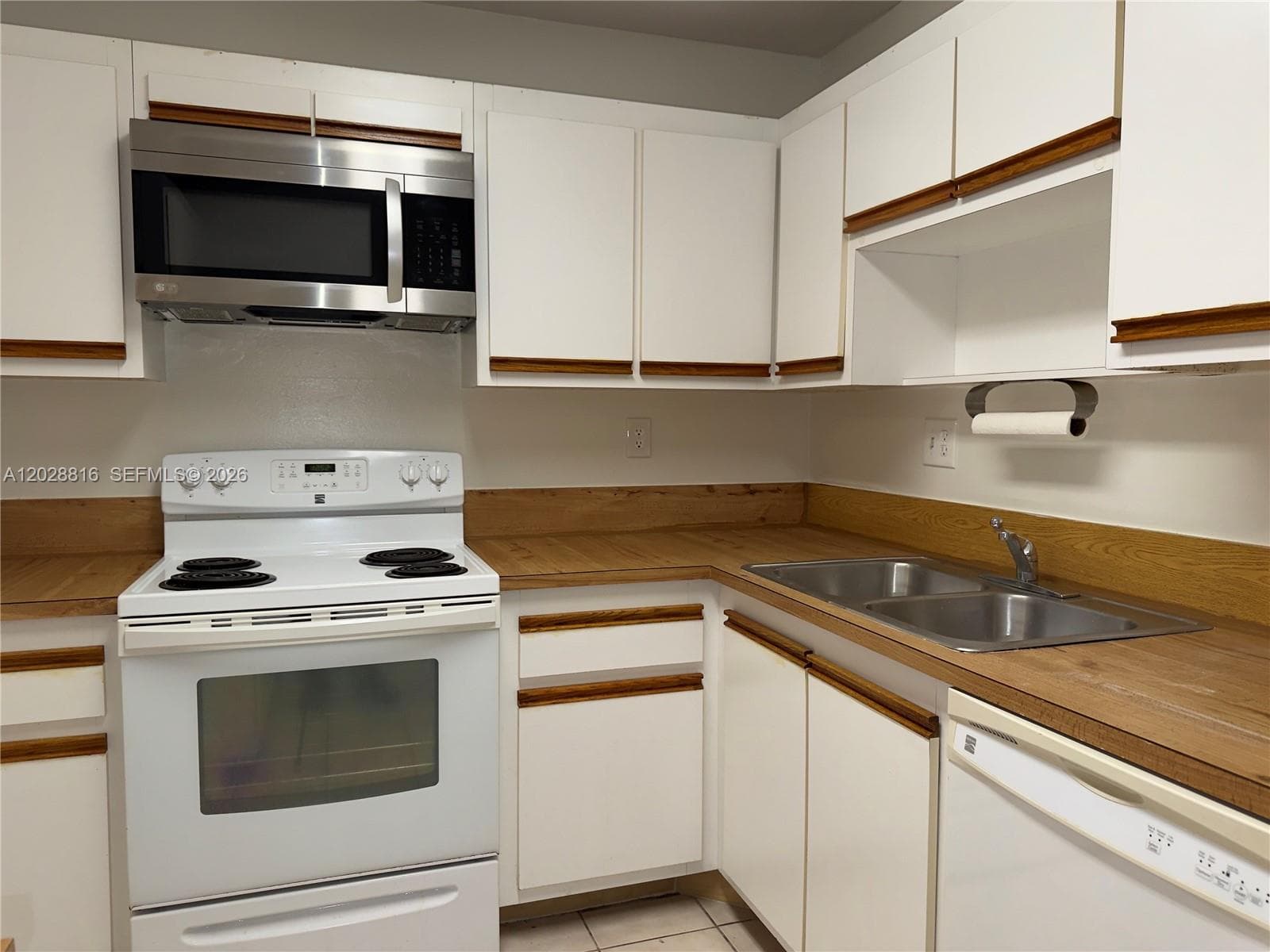 MAHOGANY KEY CONDO #3 · #106 in Miami - Photo 7
