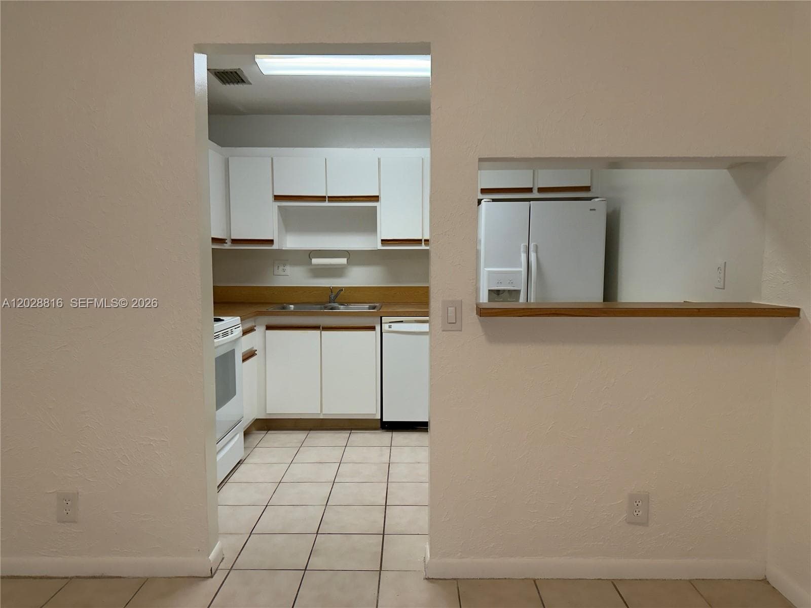 MAHOGANY KEY CONDO #3 · #106 in Miami - Photo 5