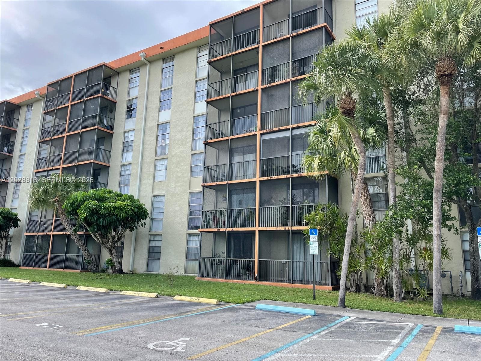 WOODSIDE APTS CONDO · #A531 in North Miami Beach - Photo 20