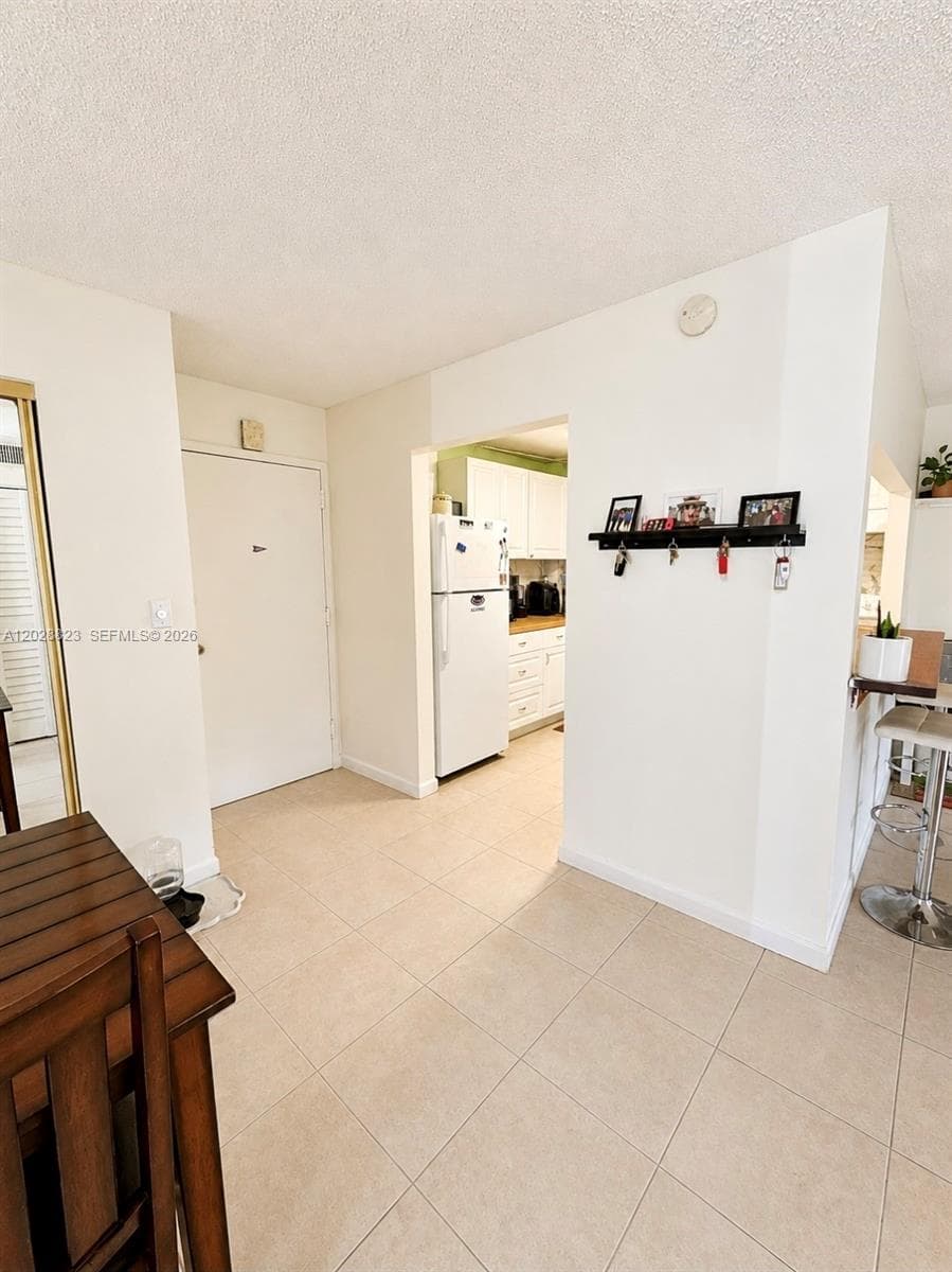 WOODSIDE APTS CONDO · #B214 in North Miami Beach - Photo 17
