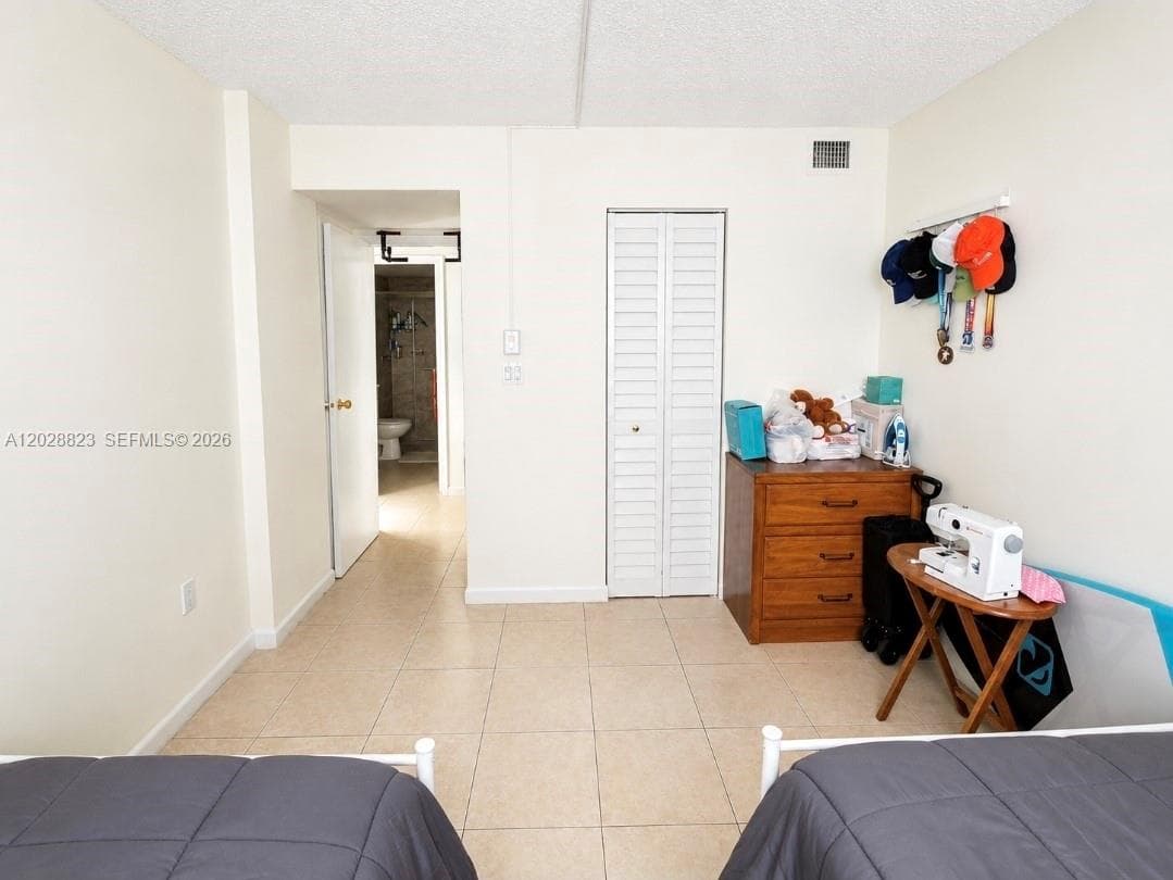 WOODSIDE APTS CONDO · #B214 in North Miami Beach - Photo 10