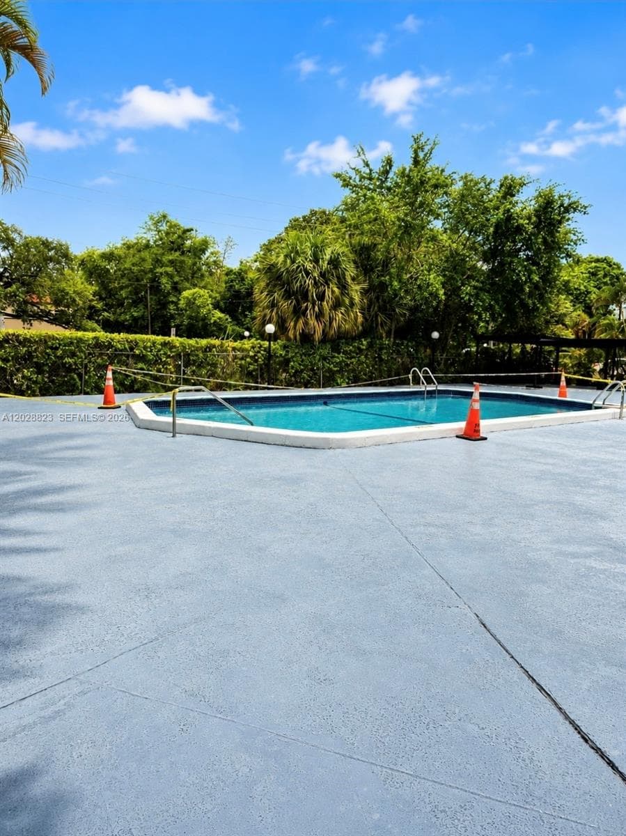 WOODSIDE APTS CONDO · #B214 in North Miami Beach - Photo 18
