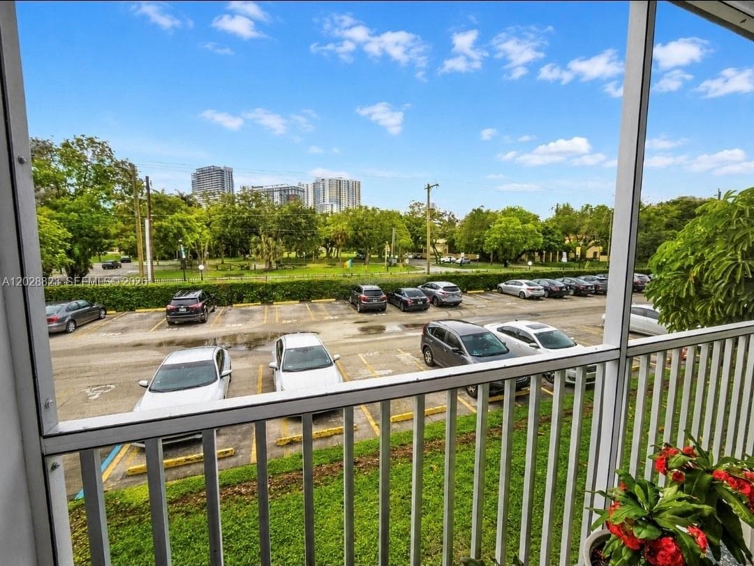 WOODSIDE APTS CONDO · #B214 in North Miami Beach - Photo 4