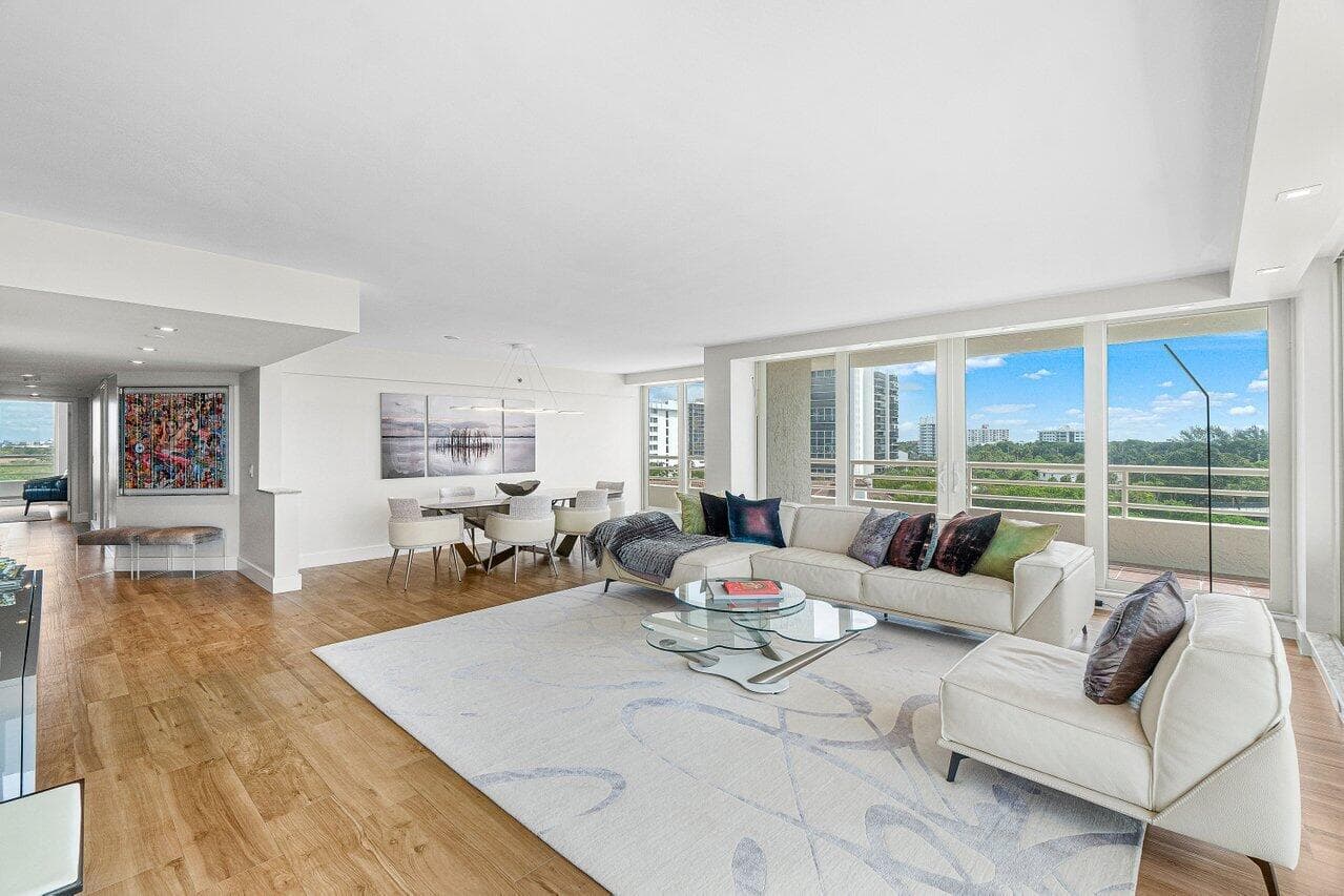 LIVING ROOM & DINING ROOM